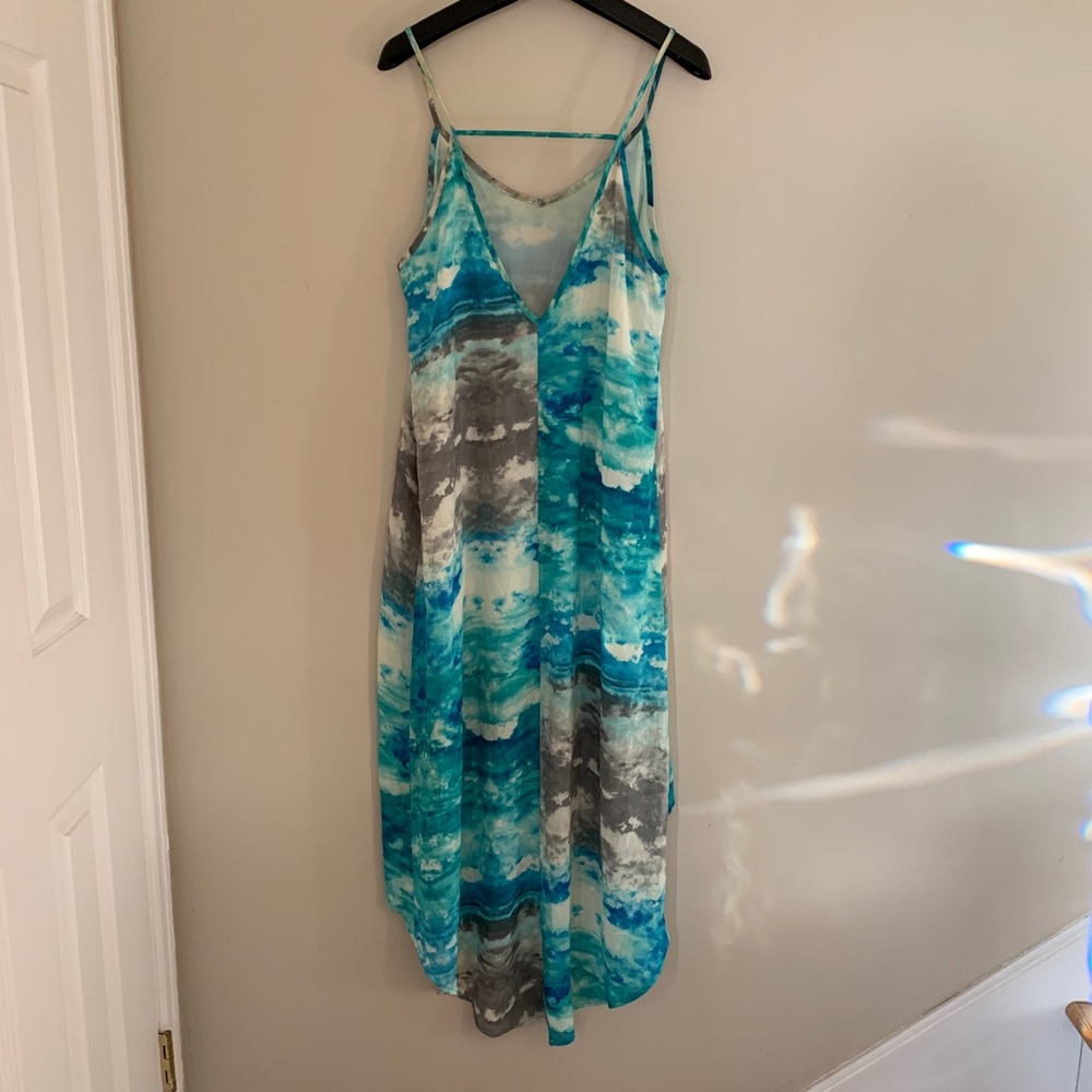 LUSH High-Low Dress - Picture 2 of 4